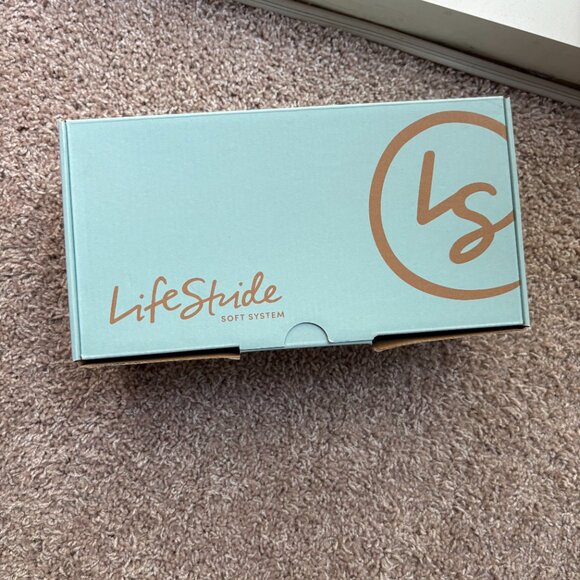 Navy Life Stride Heels - Picture 7 of 9